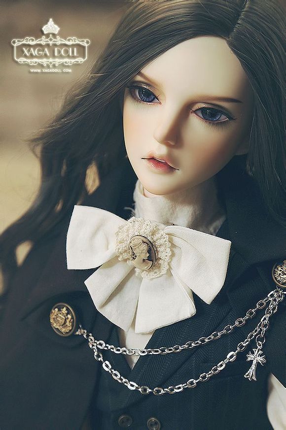 AMOS | Preorder | DOLL