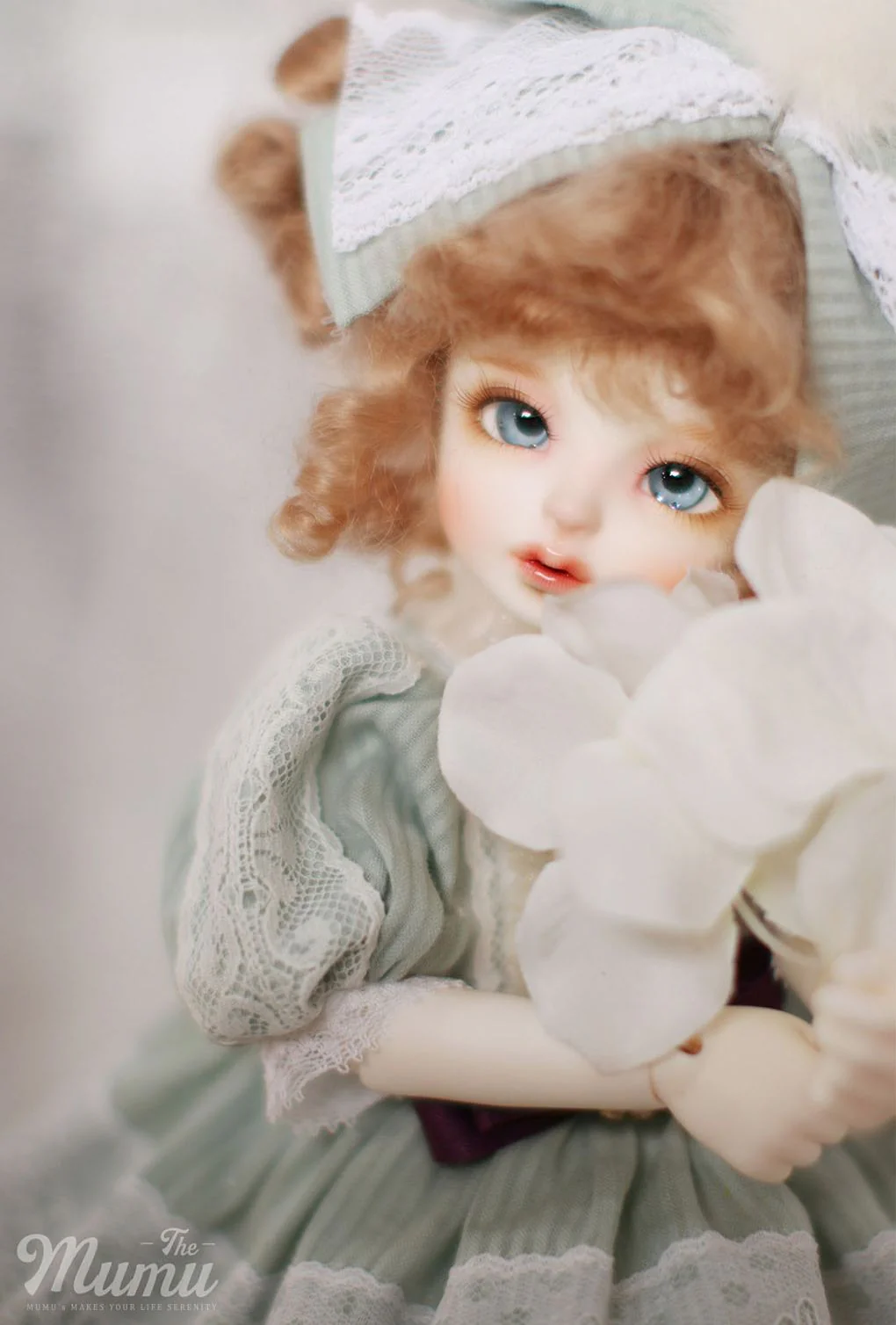 Ariana | Preorder | DOLL - Image 2