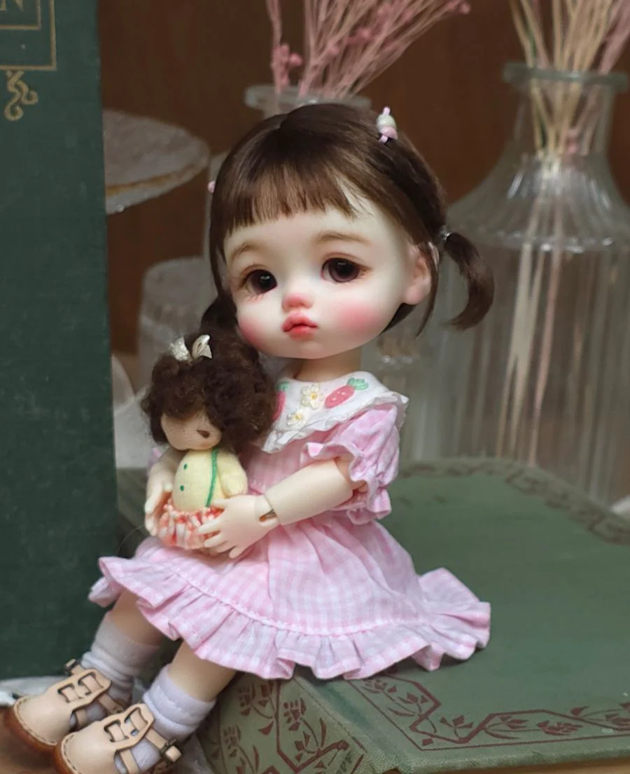 Basic ver. Lisa | PREORDER | DOLL - Image 3