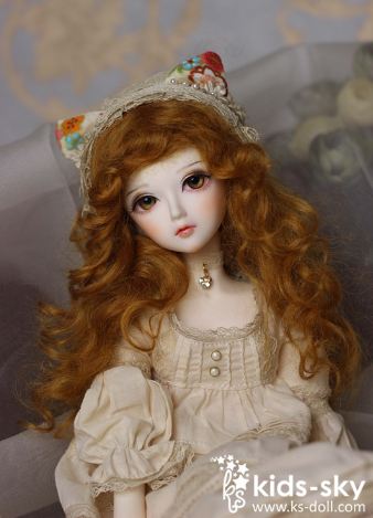 Beeswax | Preorder | DOLL - Image 2