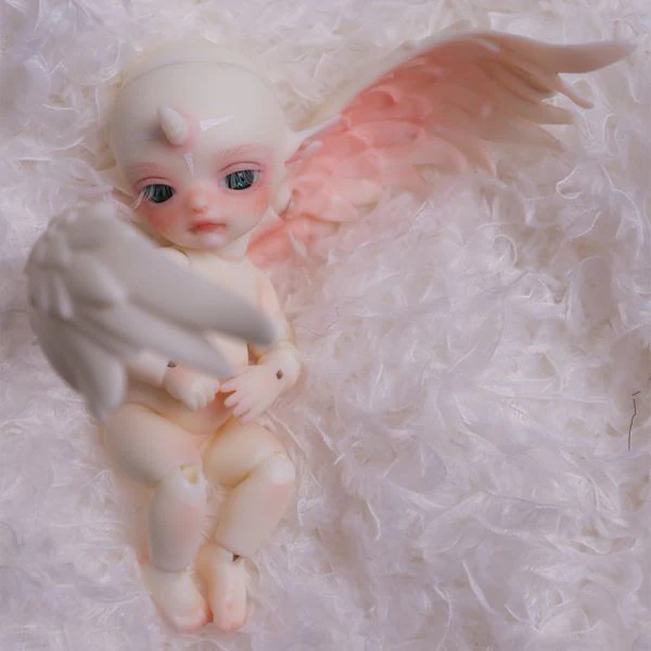 Beth | Preorder | DOLL - Image 3