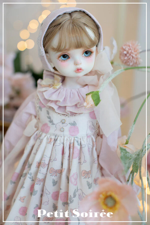 Caroline Dress (for MSD) - Cream Dress + Pink Apron  | Preorder | OUTFIT - Image 4