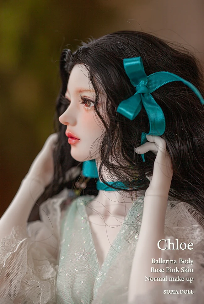 Chloe | Preorder | DOLL - Image 3