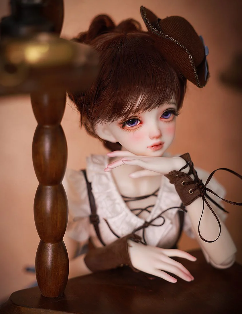 Cynthia | Preorder | DOLL - Image 3