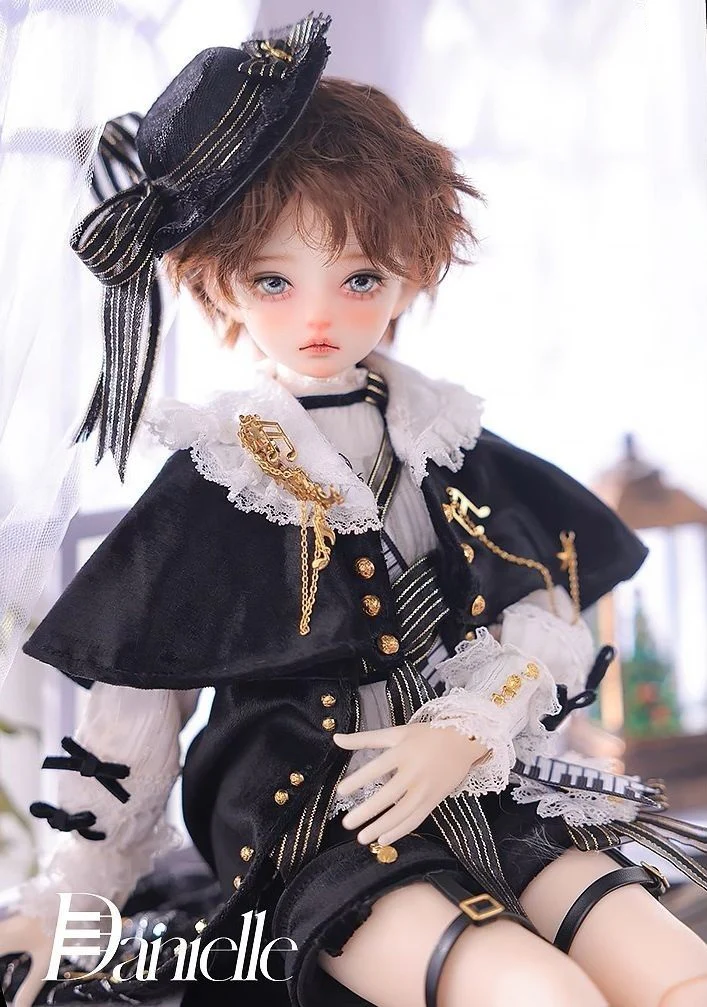 Danielle | Preorder | DOLL