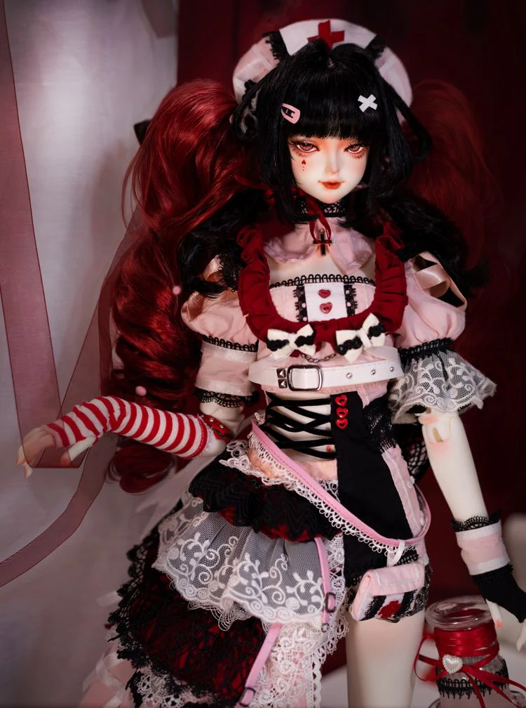 Er1trea, Combat Nurse | Preorder | DOLL