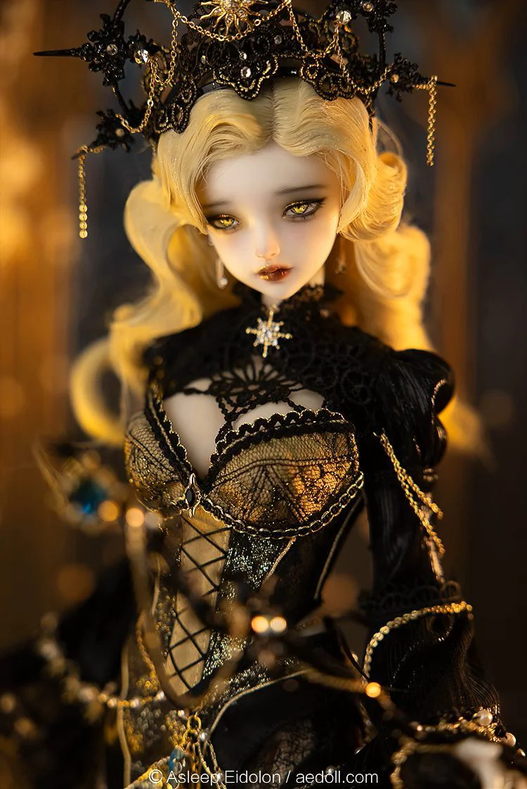 Evelyn | PREORDER | DOLL - Image 3