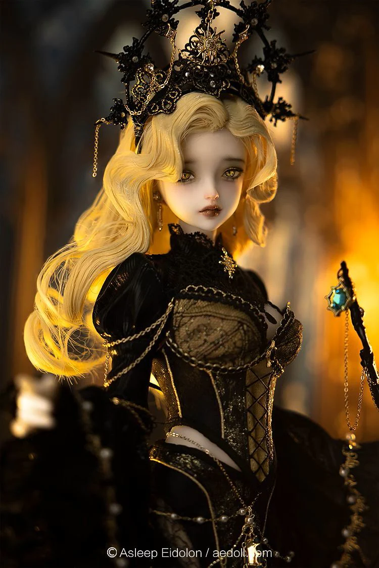 Evelyn | PREORDER | DOLL - Image 4