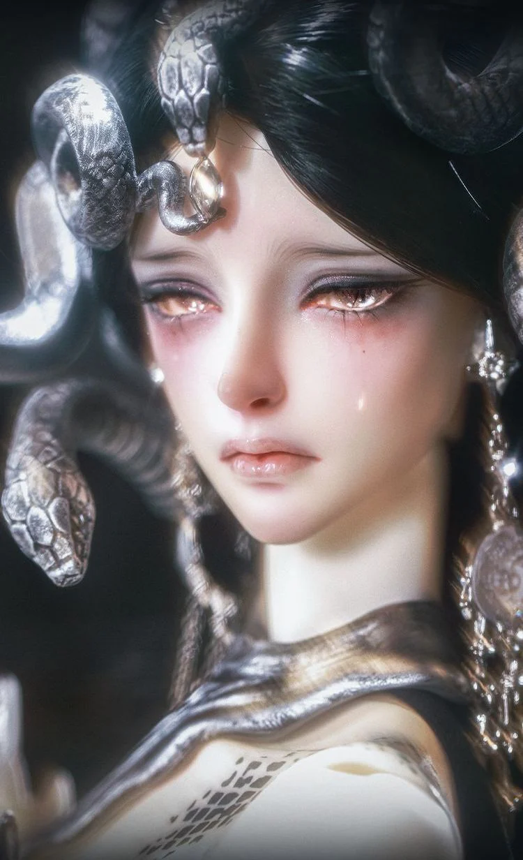 Gorgon | PREORDER | DOLL - Image 3