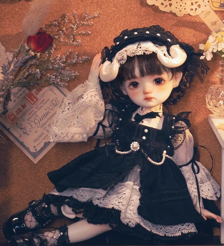 Hazel | Preorder | DOLL