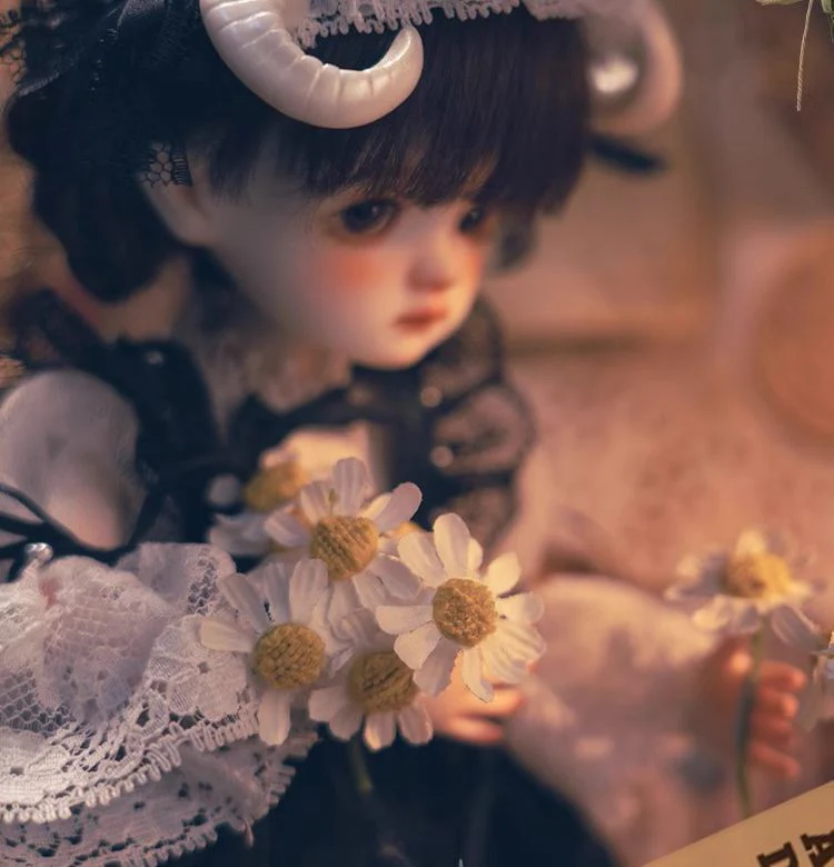 Hazel | Preorder | DOLL - Image 3