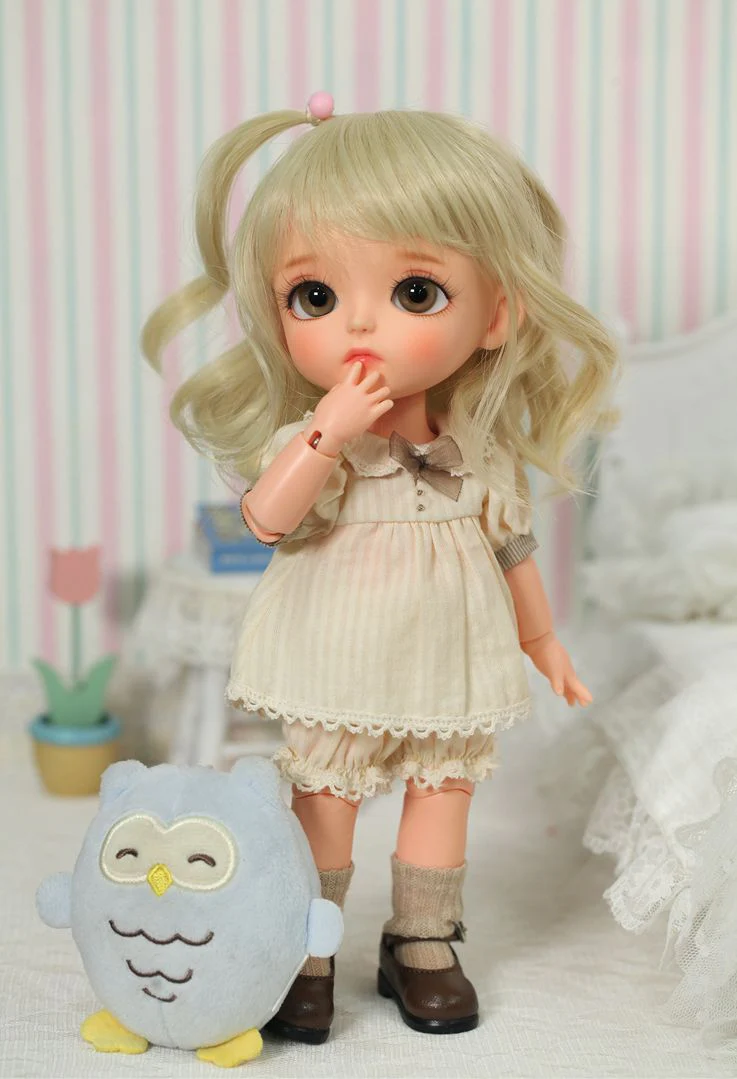 Lime Basic ver. Sophie | Preorder | DOLL - Image 2