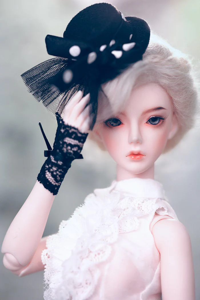 Luna | Preorder | DOLL - Image 5