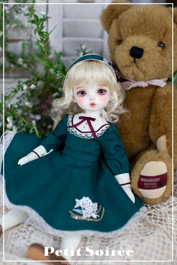 Margaret Dress (USD)-Green | Preorder | OUTFIT - Image 4