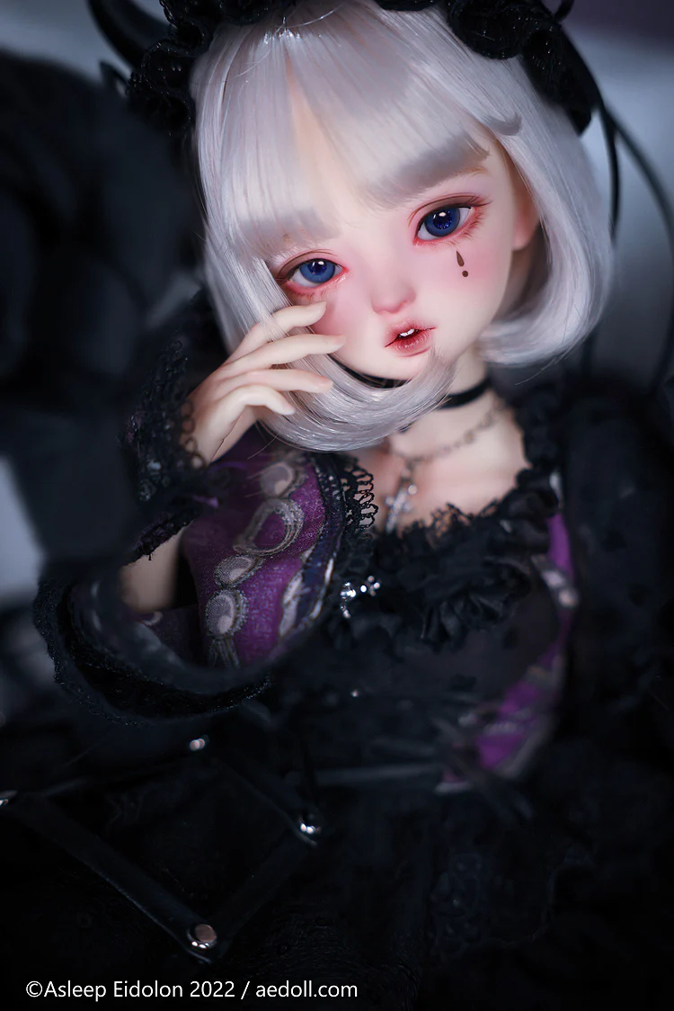 Martina | Preorder | DOLL - Image 5