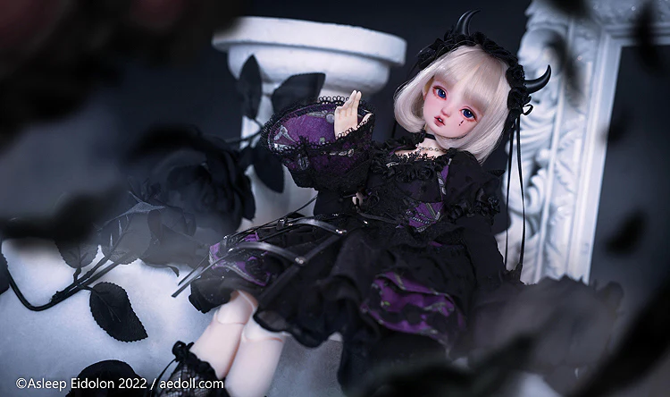Martina | Preorder | DOLL - Image 6