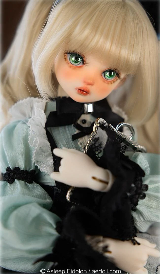 Mini Cor | Preorder | DOLL