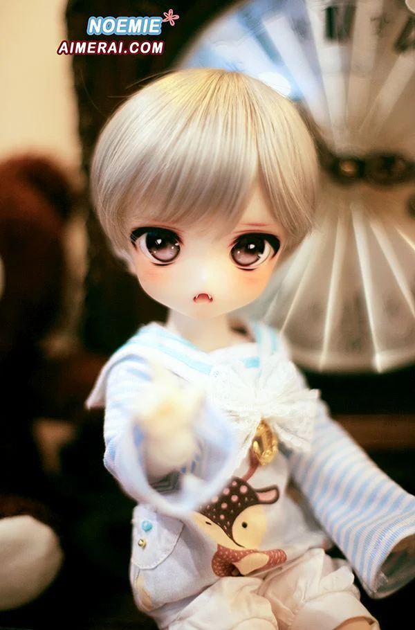 Noemie - Manga Series | PREORDER | DOLL - Image 4