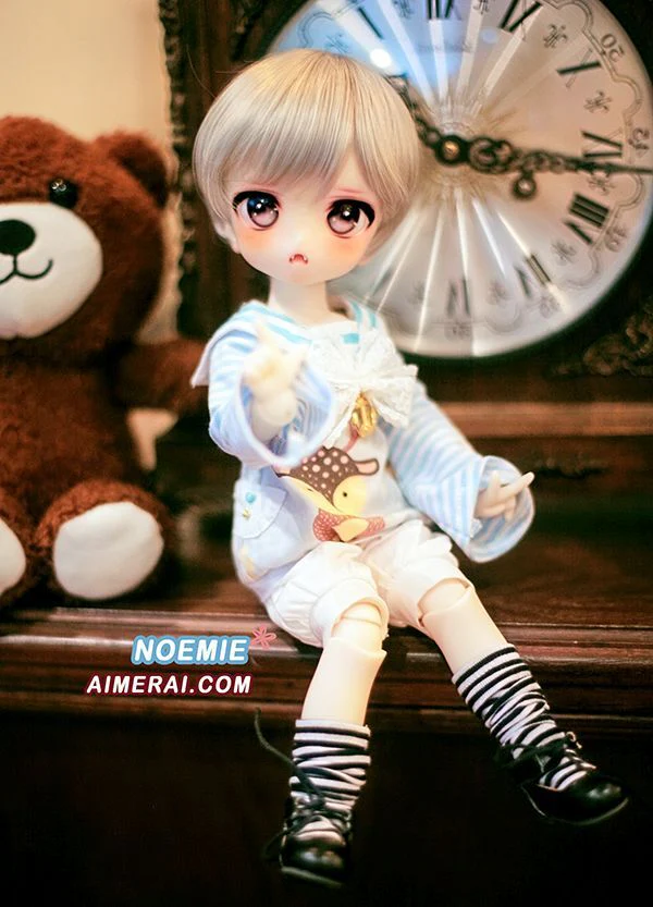 Noemie - Manga Series | PREORDER | DOLL - Image 5
