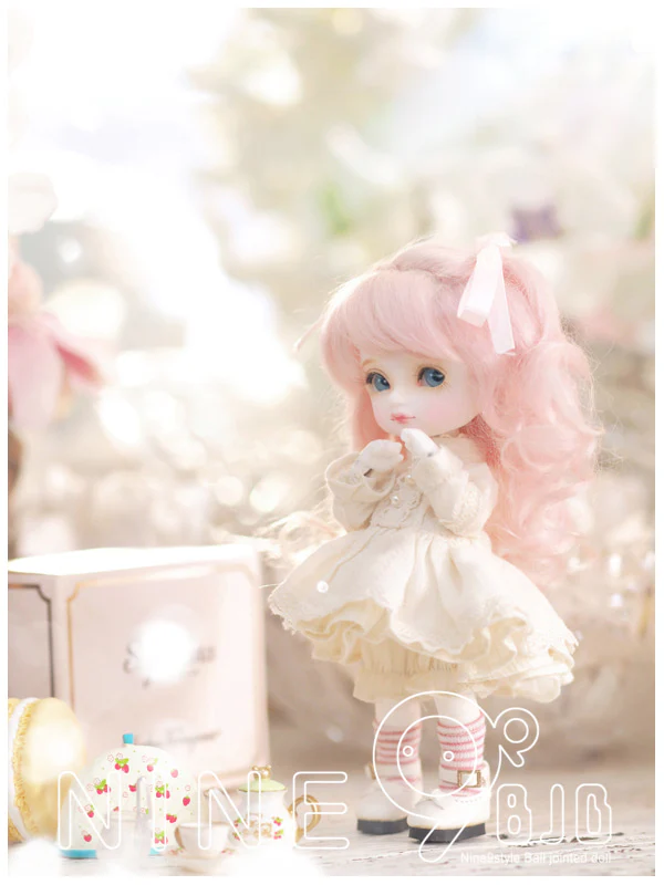 Petit Ronnie / White Basic | Preorder | DOLL - Image 10
