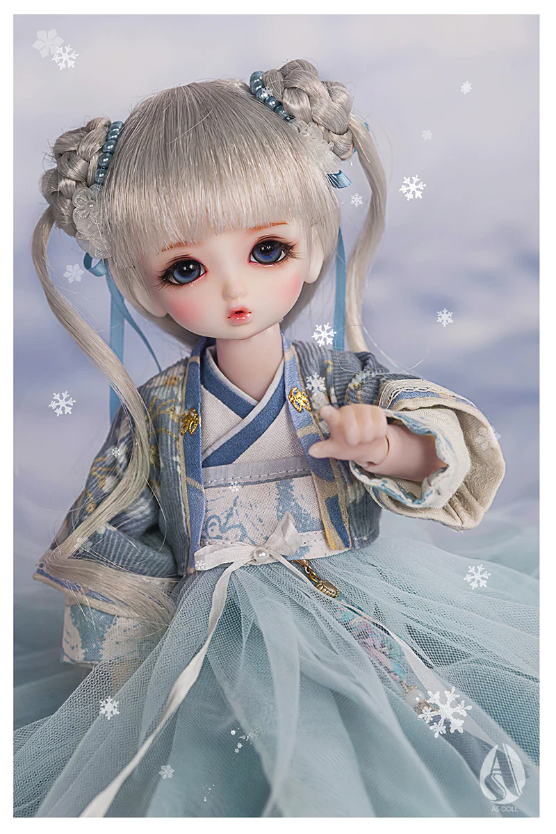 Rong Rong/White | Preorder | DOLL - Image 2