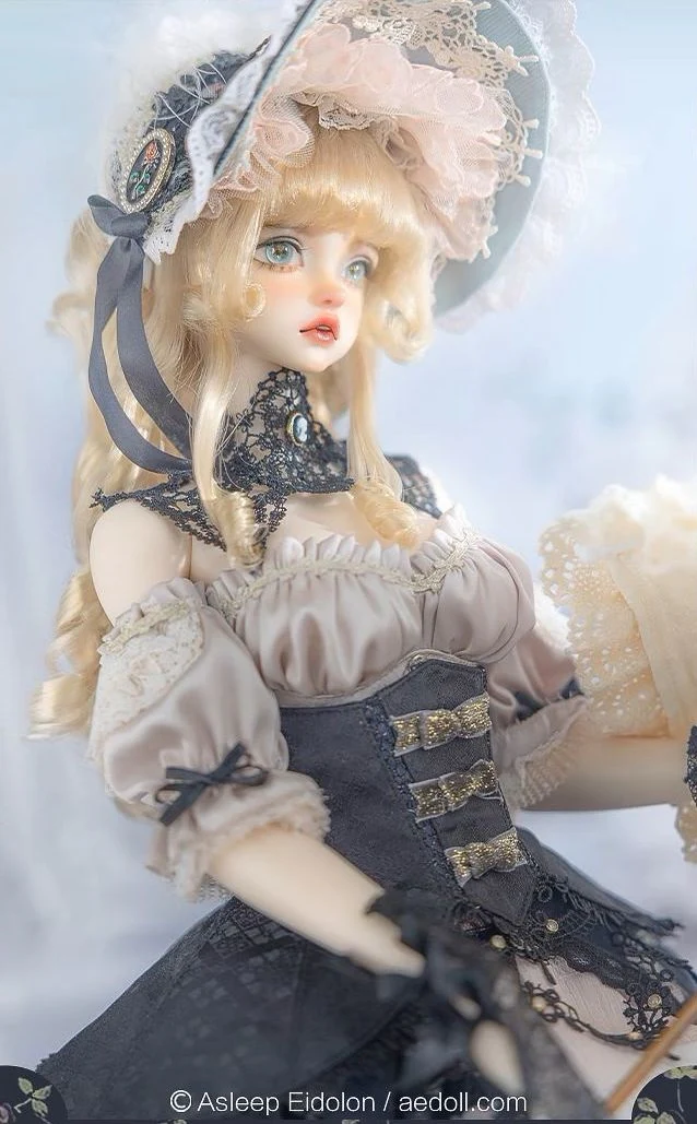 Sophia | PREORDER | DOLL - Image 7
