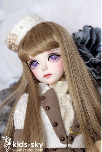 White crystal | Preorder | DOLL - Image 3